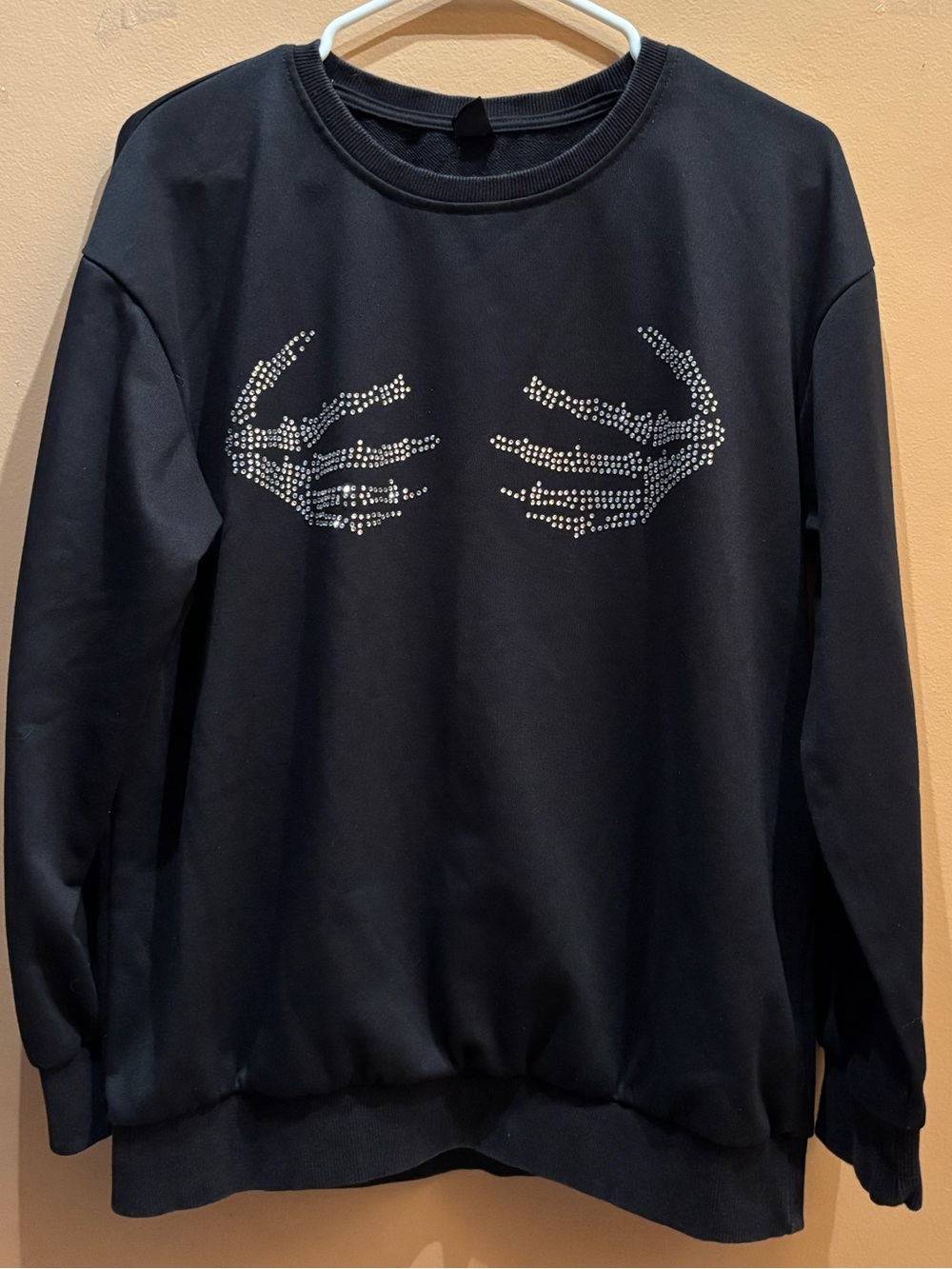 SHEIN crewneck sweatshirt rhinestone skeleton hands graphic on the chest Large